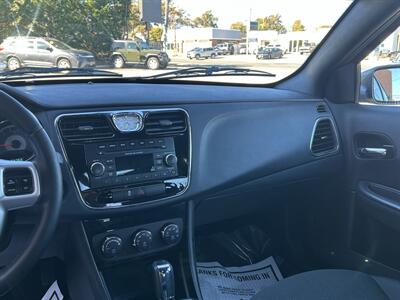2012 Chrysler 200 Touring   - Photo 7 - Dartmouth, MA 02748