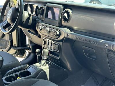 2021 Jeep Wrangler Sport S   - Photo 17 - Dartmouth, MA 02748
