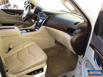 2016 Cadillac Escalade Premium Collection   - Photo 12 - Dartmouth, MA 02748