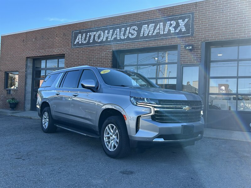 2023 Chevrolet Suburban LT  