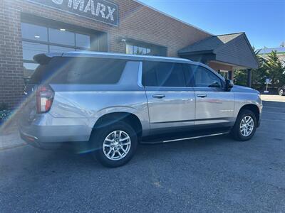 2023 Chevrolet Suburban LT   - Photo 6 - Dartmouth, MA 02748