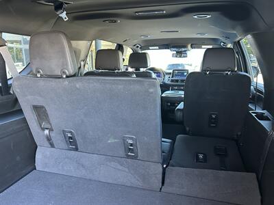 2023 Chevrolet Suburban LT   - Photo 18 - Dartmouth, MA 02748