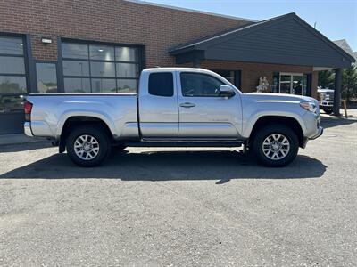 2018 Toyota Tacoma SR5 V6   - Photo 4 - Dartmouth, MA 02748