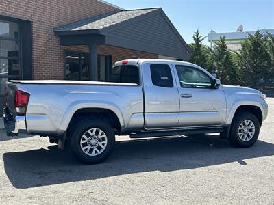 2018 Toyota Tacoma SR5 V6   - Photo 5 - Dartmouth, MA 02748