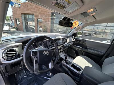 2018 Toyota Tacoma SR5 V6   - Photo 16 - Dartmouth, MA 02748