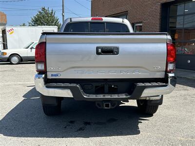 2018 Toyota Tacoma SR5 V6   - Photo 7 - Dartmouth, MA 02748