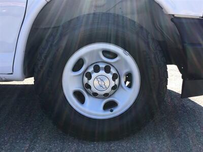 2018 Chevrolet Express 3500   - Photo 17 - Dartmouth, MA 02748