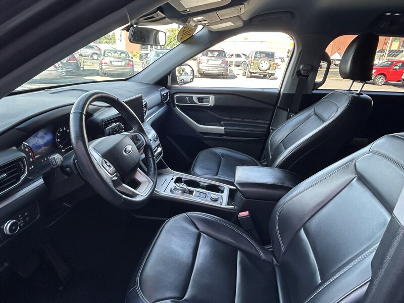 2021 Ford Explorer XLT - Photo 13