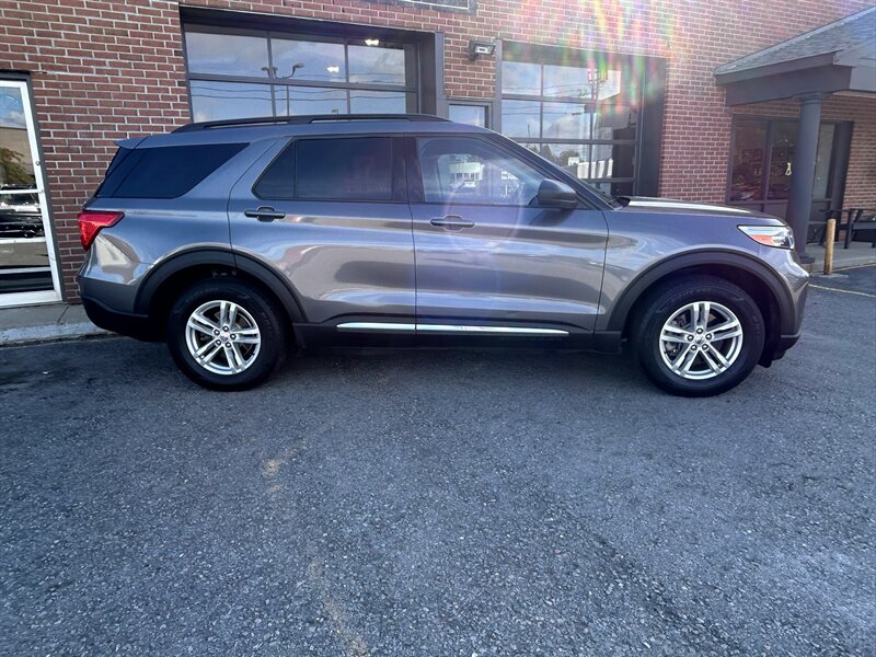2021 Ford Explorer XLT - Photo 6