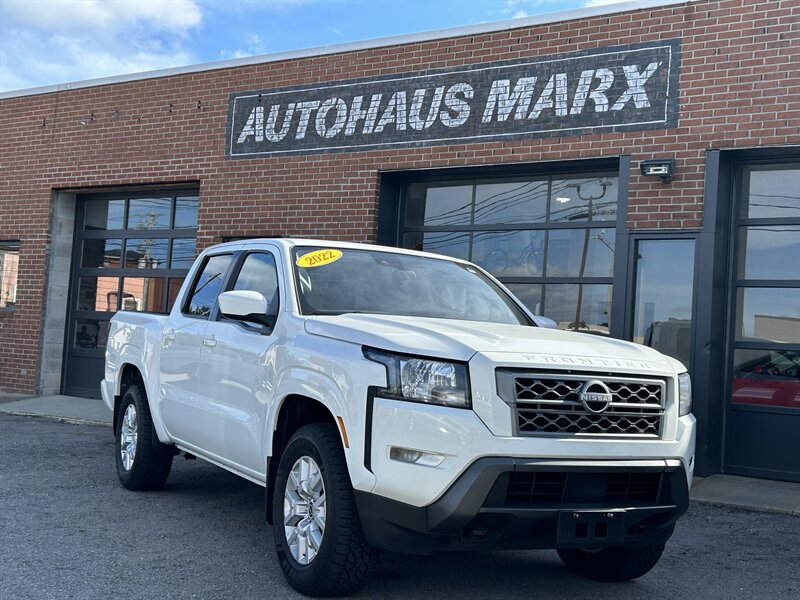 2023 Nissan Frontier SV   - Photo 1 - Dartmouth, MA 02748