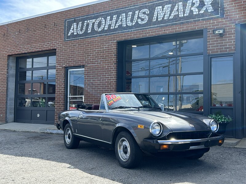 1980 FIAT 124 Spider roadster   - Photo 1 - Dartmouth, MA 02748