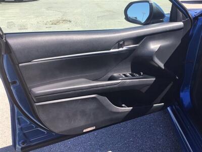 2018 Toyota Camry SE   - Photo 13 - Dartmouth, MA 02748