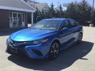 2018 Toyota Camry SE   - Photo 2 - Dartmouth, MA 02748