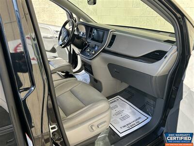 2016 Toyota Sienna XLE Premium 7-Passen   - Photo 23 - Dartmouth, MA 02748