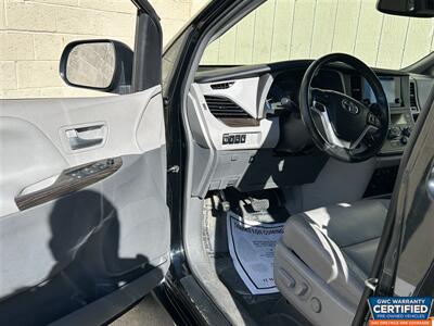 2016 Toyota Sienna XLE Premium 7-Passen   - Photo 17 - Dartmouth, MA 02748