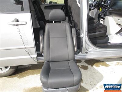 2015 Dodge Grand Caravan SE   - Photo 2 - Dartmouth, MA 02748