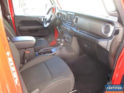 2019 Jeep Wrangler Sahara   - Photo 11 - Dartmouth, MA 02748