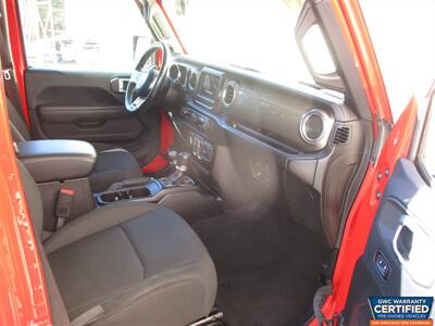 2019 Jeep Wrangler Sahara   - Photo 12 - Dartmouth, MA 02748