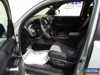 2023 Toyota Tacoma TRD Off-Road   - Photo 11 - Dartmouth, MA 02748