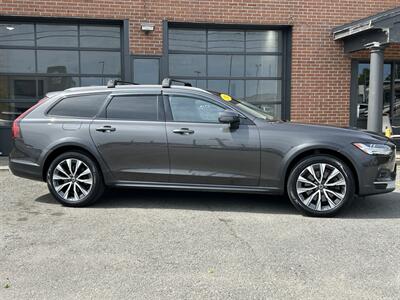 2021 Volvo V90 Cross Country T6   - Photo 7 - Dartmouth, MA 02748