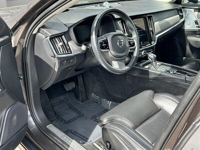 2021 Volvo V90 Cross Country T6   - Photo 18 - Dartmouth, MA 02748