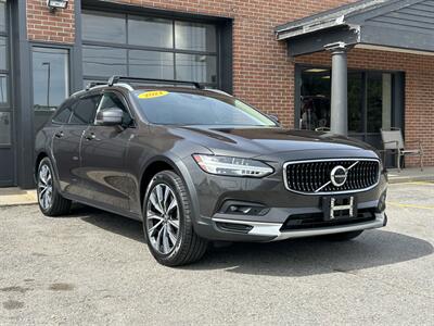 2021 Volvo V90 Cross Country T6   - Photo 4 - Dartmouth, MA 02748