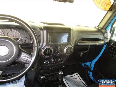 2017 Jeep Wrangler Sport   - Photo 16 - Dartmouth, MA 02748