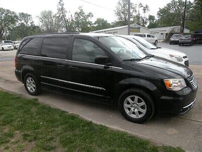 2012 Chrysler Town & Country Touring   - Photo 1 - Chandler, IN 47610