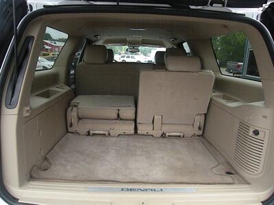 2011 GMC Yukon Denali   - Photo 6 - Chandler, IN 47610