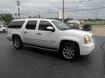 2011 GMC Yukon Denali   - Photo 2 - Chandler, IN 47610