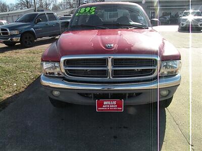 2004 Dodge Dakota SLT   - Photo 2 - Chandler, IN 47610