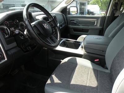 2016 RAM 1500 Big Horn   - Photo 7 - Chandler, IN 47610