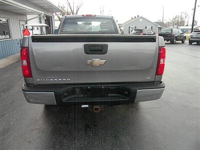 2007 Chevrolet Silverado 1500 Work Truck   - Photo 5 - Chandler, IN 47610