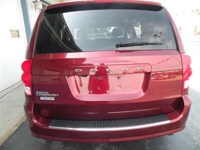 2017 Dodge Grand Caravan SE   - Photo 3 - Chandler, IN 47610
