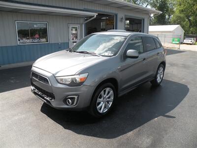 2015 Mitsubishi Outlander Sport ES   - Photo 2 - Chandler, IN 47610