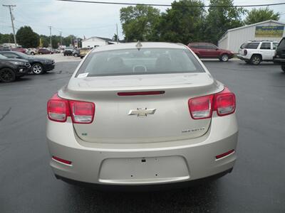 2015 Chevrolet Malibu LT   - Photo 5 - Chandler, IN 47610