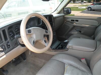 2005 GMC Yukon Denali   - Photo 3 - Chandler, IN 47610