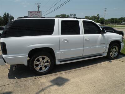 2005 GMC Yukon Denali   - Photo 5 - Chandler, IN 47610