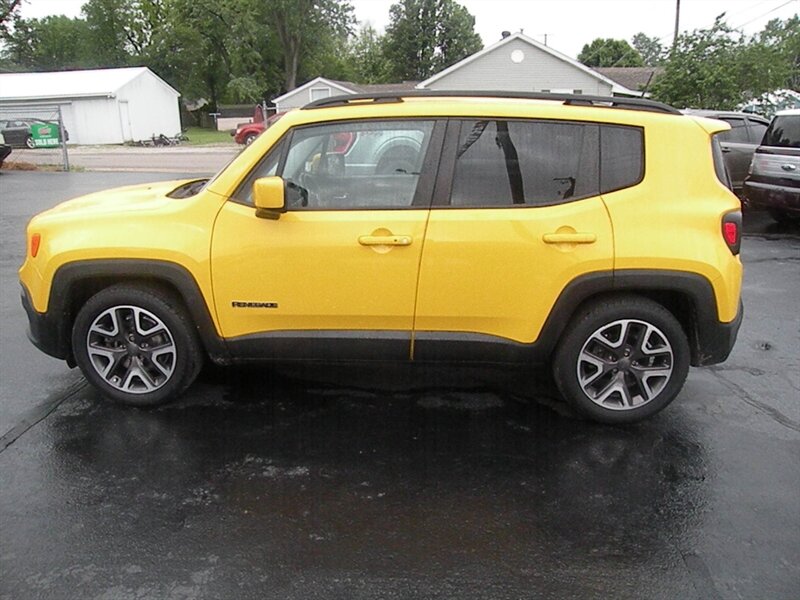 2015 Jeep Renegade Latitude   - Photo 1 - Chandler, IN 47610
