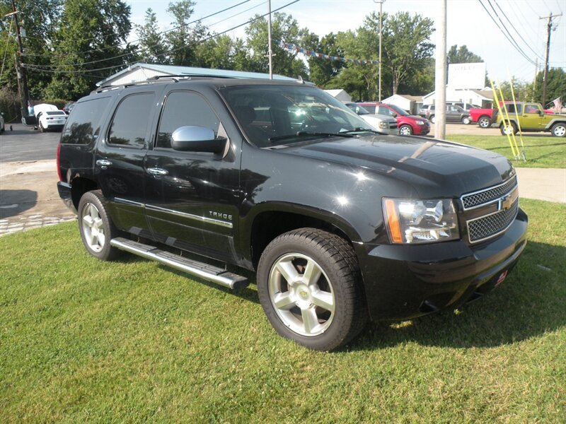 2014 Chevrolet Tahoe LTZ   - Photo 1 - Chandler, IN 47610