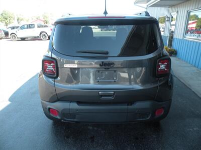 2018 Jeep Renegade Latitude   - Photo 3 - Chandler, IN 47610