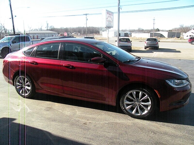 2015 Chrysler 200 S