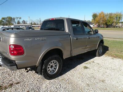 2001 Ford F-150 Lariat   - Photo 2 - Chandler, IN 47610