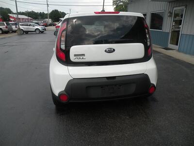 2016 Kia Soul   - Photo 4 - Chandler, IN 47610