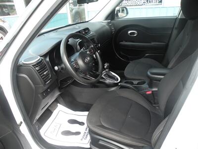 2016 Kia Soul   - Photo 6 - Chandler, IN 47610
