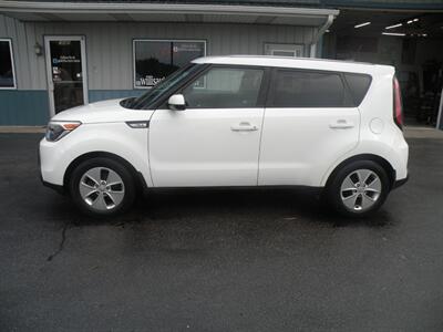 2016 Kia Soul   - Photo 1 - Chandler, IN 47610