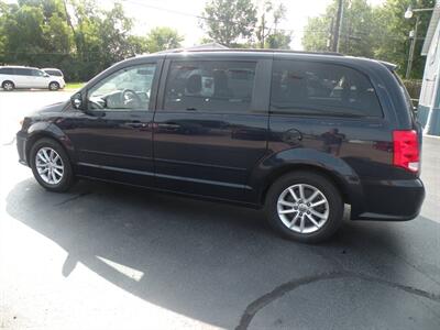 2013 Dodge Grand Caravan SXT   - Photo 1 - Chandler, IN 47610
