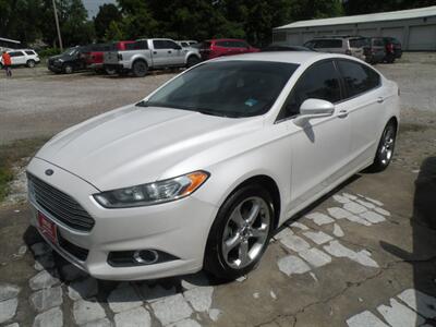 2013 Ford Fusion SE   - Photo 1 - Chandler, IN 47610