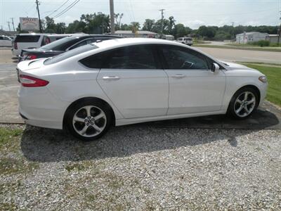 2013 Ford Fusion SE   - Photo 4 - Chandler, IN 47610