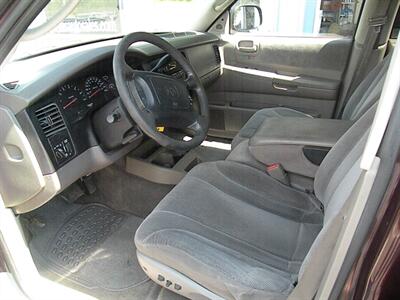 2004 Dodge Dakota SLT   - Photo 5 - Chandler, IN 47610